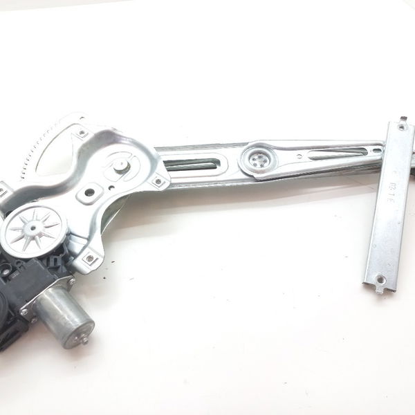 Motor Maquina De Vidro Dianteiro Esquerdo Toyota Sw4 2021