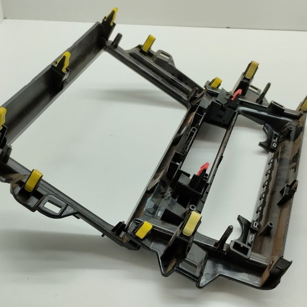 Moldura Central Multimidia Comando Do Ar Toyota Sw4 2021