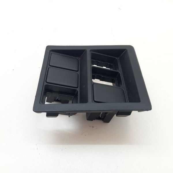 Moldura Inferior Botões Do Painel Toyota Sw4 Diesel 2021