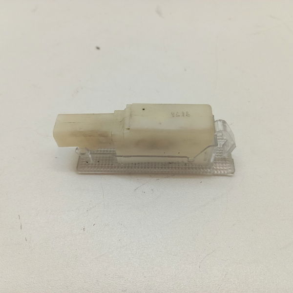 Luz Cortesia Fiat Punto 1.6 2015