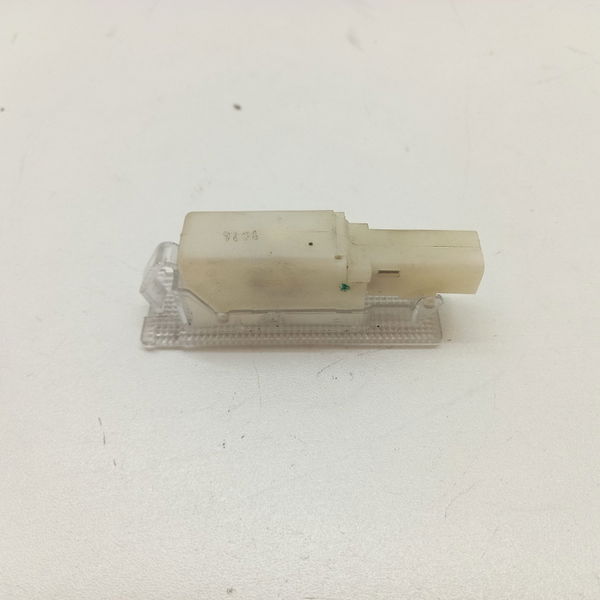 Luz Cortesia Fiat Punto 1.6 2015