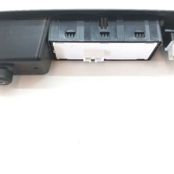 Botão Dianteira Esquerdo Dos Vidros Fiat Punto 1.6 2015