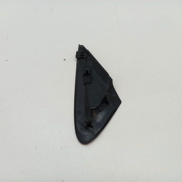 Moldura Lateral Do Paralama Lado Direito Fiat Punto 1.6 2015