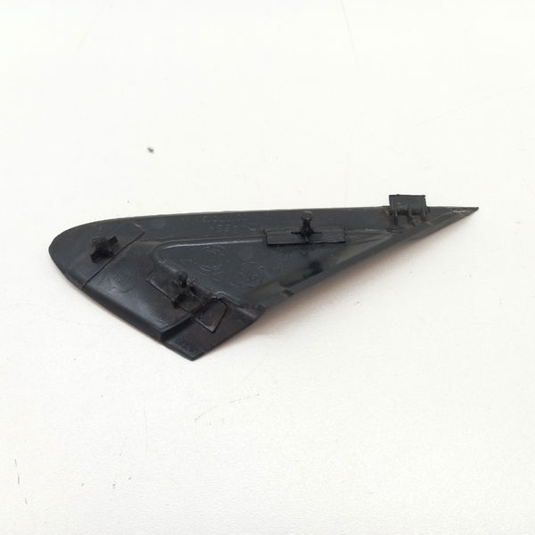 Moldura Lateral Do Paralama Lado Direito Fiat Punto 1.6 2015