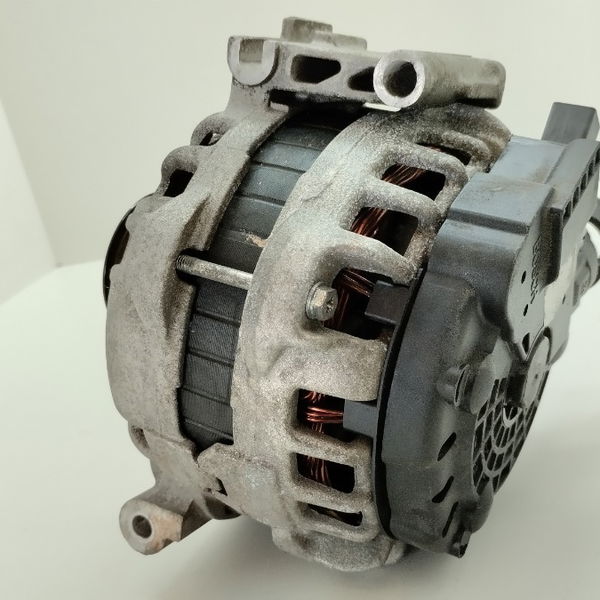 Alternador Fiat Punto 1.6 2015