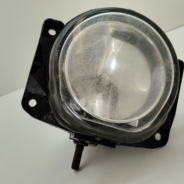 Farol De Milha Esquerdo Direito Fiat Punto 1.6 2015