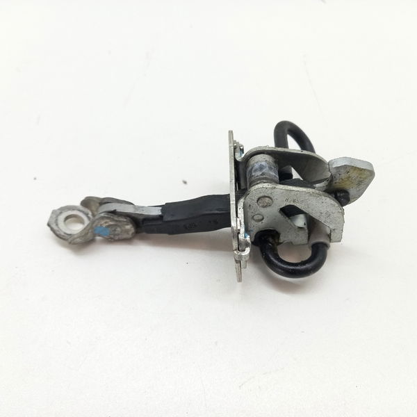 Limitador Da Porta Dianteira Direita Fiat Punto 1.6 2015