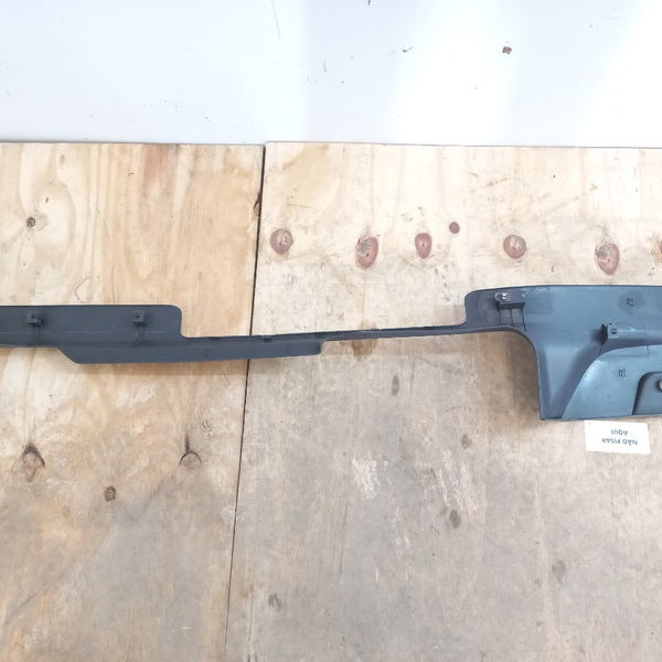 Soleira De Porta Lado Esquerdo Fiat Punto 1.6 2015
