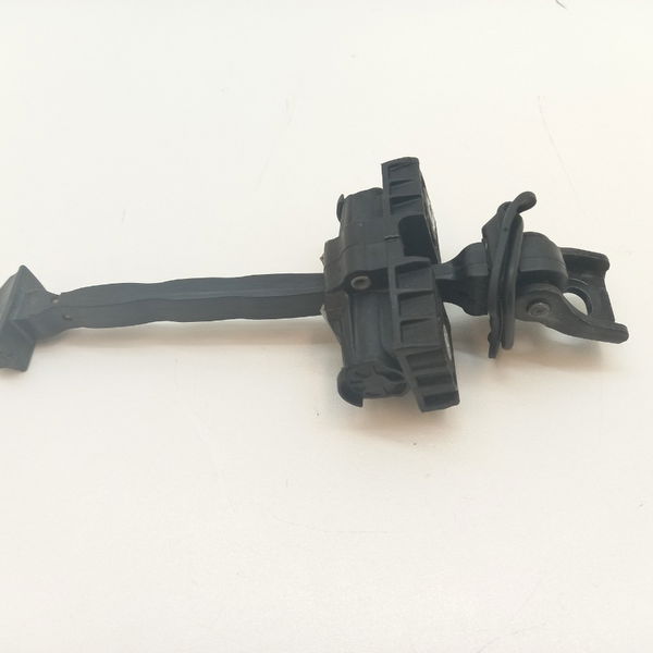 Limitador Da Porta Dianteira Esquerda Vw Nivus Highline 2021