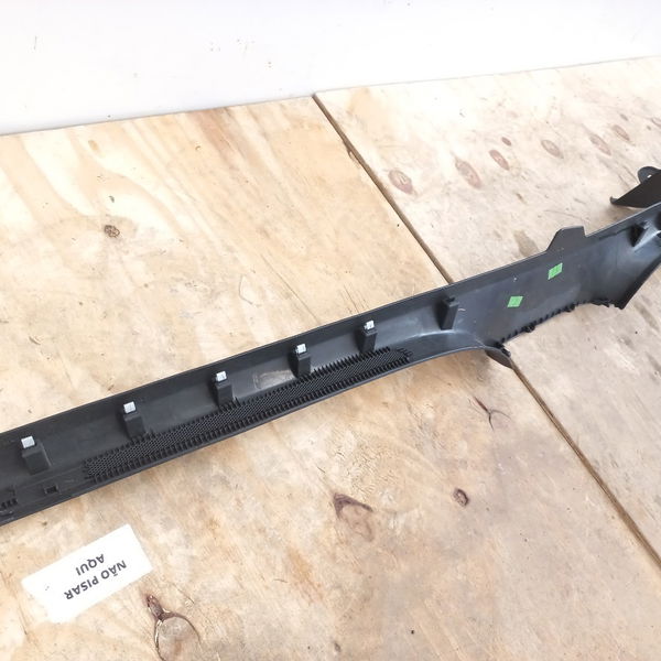 Soleira Porta Lateral Direito Vw Nivus Highline 2021