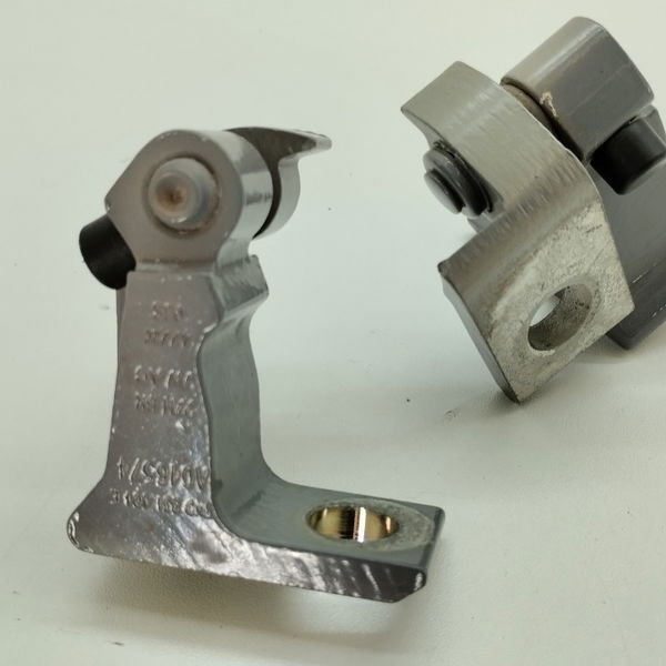 Dobradiça Porta Direita Dianteira Traseira Vw Nivus Highline