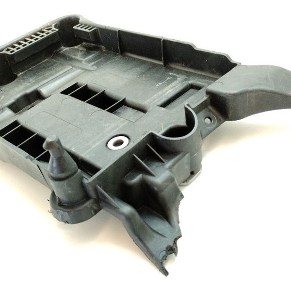 Suporte Base Da Bateria Com Detalhe Vw Nivus Highline 2021