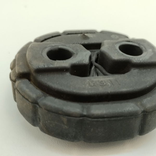 Borracha Coxim Do Escape Fiat Palio Wk Adv 1.8 2014