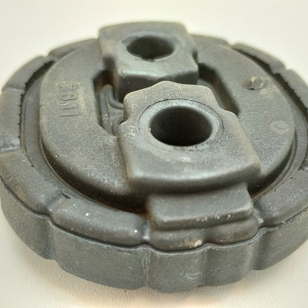 Borracha Coxim Do Escape Fiat Palio Wk Adv 1.8 2014