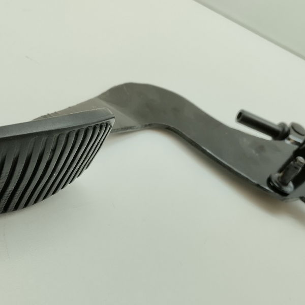 Pedal Da Embragem Fiat Palio Wk Adv 1.8 2014