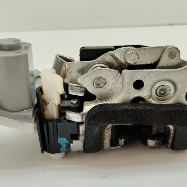 Fechadura Traseira Direita Fiat Palio Wk Adv 1.8 2014