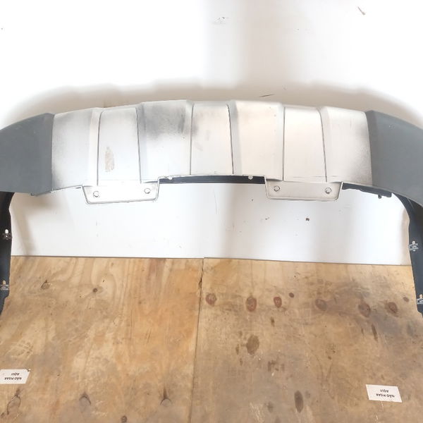 Parachoque Traseiro Com Detalhe Fiat Palio Wk Adv 1.8 2014