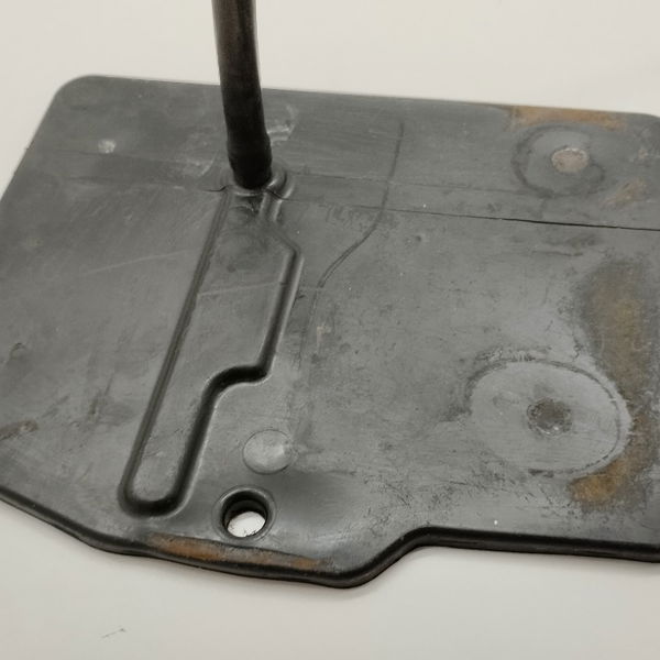 Base Suporte Da Bateria Fiat Palio Wk Adv 1.8 2014