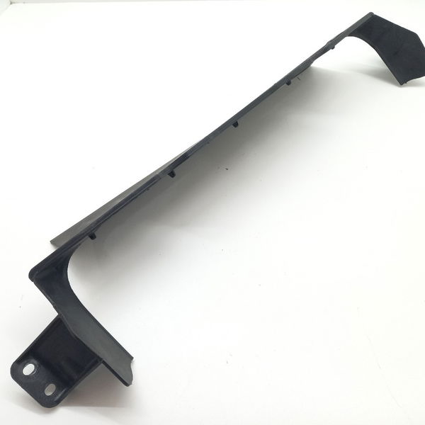Defletor De Ar Do Radiador Fiat Palio Wk Adv 1.8 2014