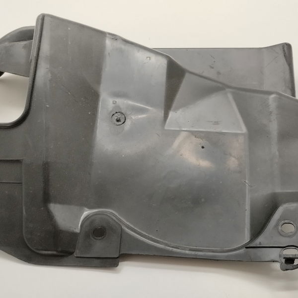 Proteção Da Correia Lateral Direita Fiat Palio Adv 1.8 2014