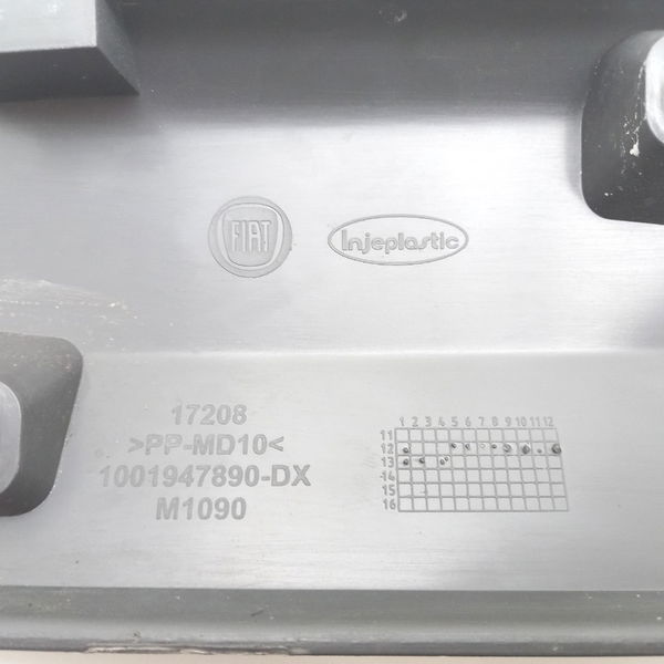 Moldura Externa Porta Traseira Direita Palio Wk Adv 1.8 2014