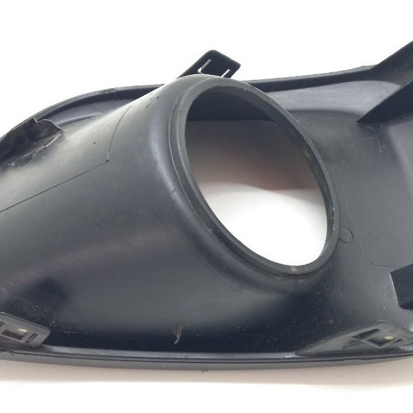 Moldura Farol De Milha C/detalhe Fiat Mobi 2017/2021