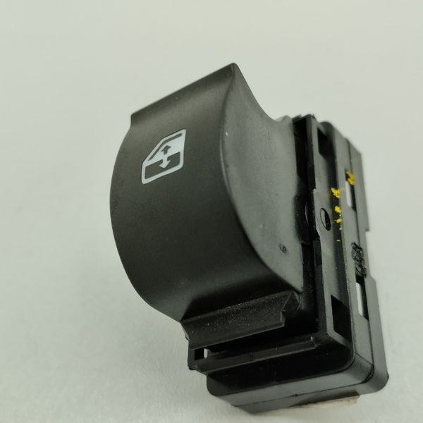 Interruptor Do Vidro Dianteiro Direito Argo Drive 1.3 2018