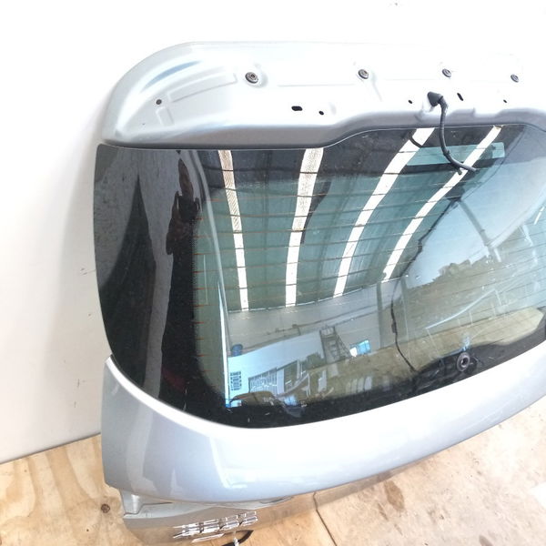 Tampa Traseira Com Vidro Fiat Argo Drive 1.3 2018