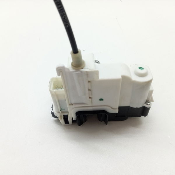 Fechadura Da Porta Dianteira Esquerda Argo Drive 1.3 2018
