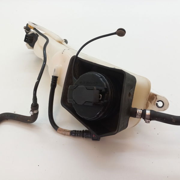 Reservatorio Da Gasolina Nissan Versa 2014