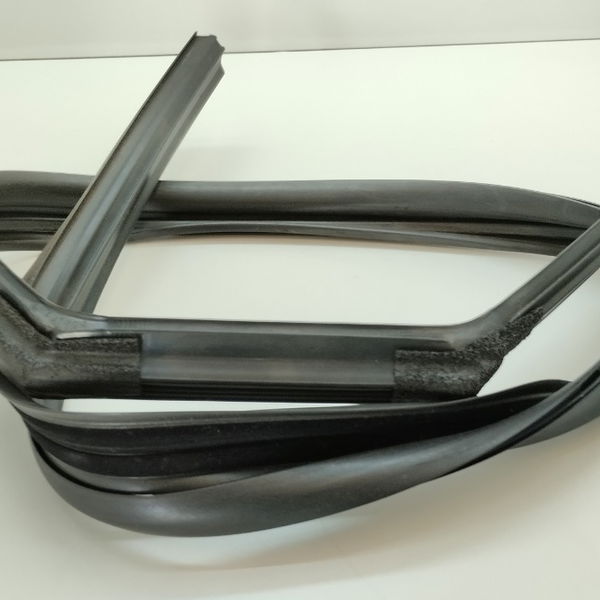Borracha Guarnição Dianteira Direita Hyundai Azera 3.0 2012