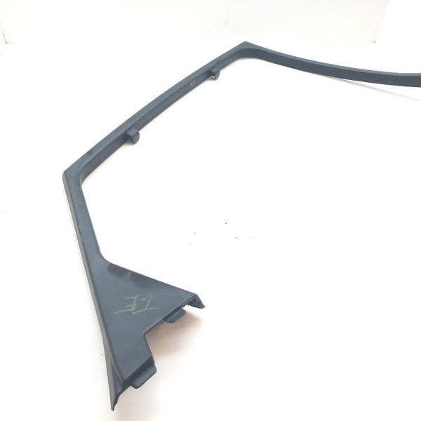 Moldura Interna Porta Traseira Esquerda Hyundai Azera 2012