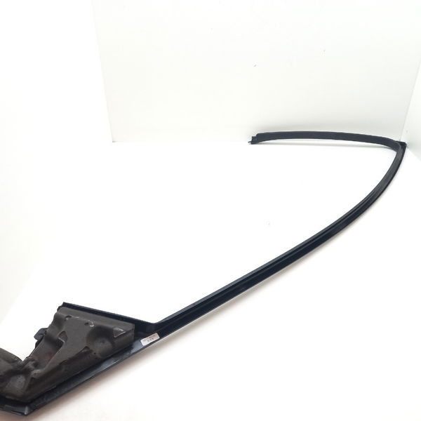 Moldura Interna Porta Dianteira Direita Hyundai Azera 2012