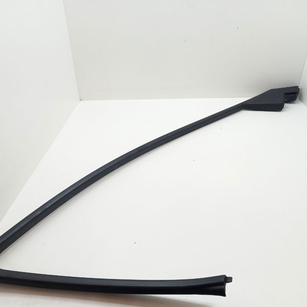 Moldura Interna Porta Dianteira Esquerda Hyundai Azera 2012