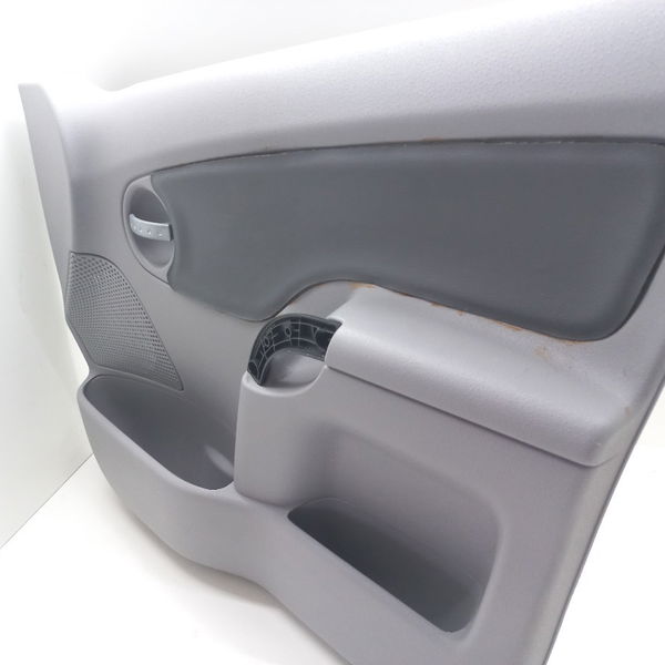 Forro Da Porta Dianteiro Direito Citroen C3 1.6 2004