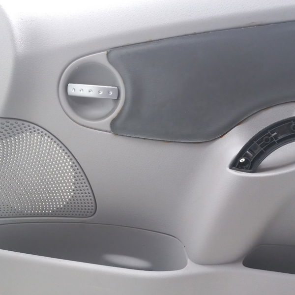 Forro Da Porta Dianteiro Direito Citroen C3 1.6 2004