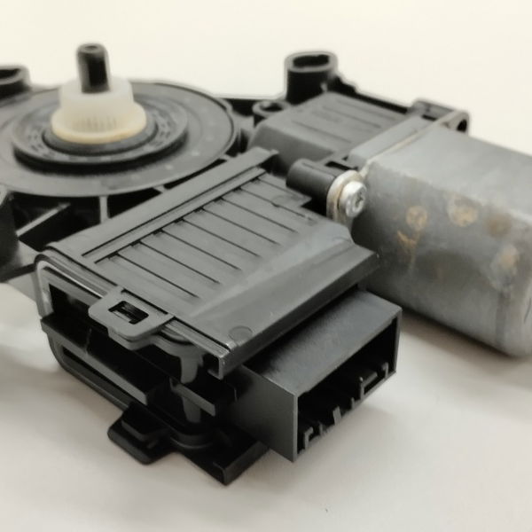 Motor Do Vidro Traseiro Esquerdo Vw Nivus Tsi 1.0 2021