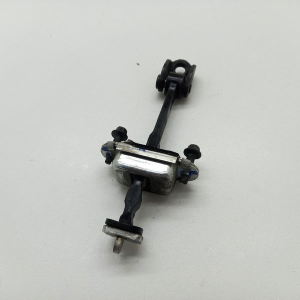 Limitador Porta Traseira Esquerda Ford Ka Se 1.0 2015