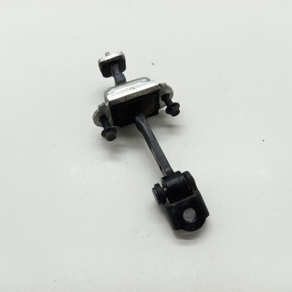 Limitador Porta Traseira Esquerda Ford Ka Se 1.0 2015