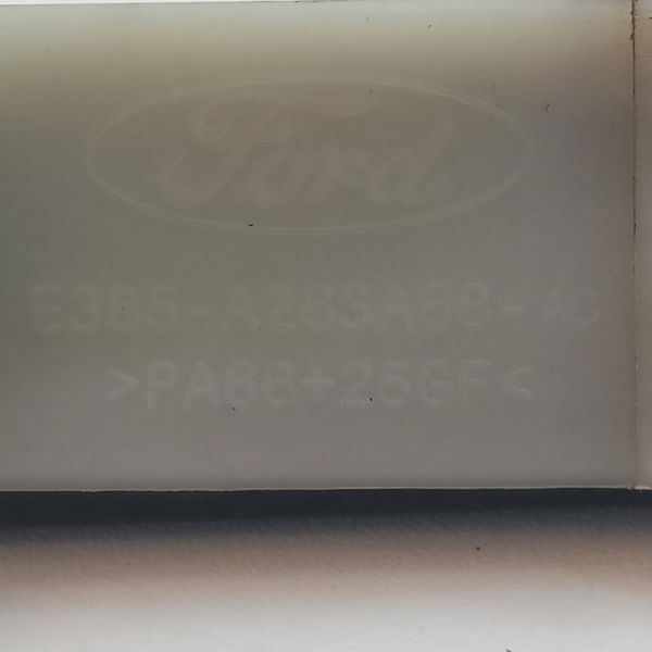 Guia Do Vidro Traseiro Direito Ford Ka Se 1.0 2015