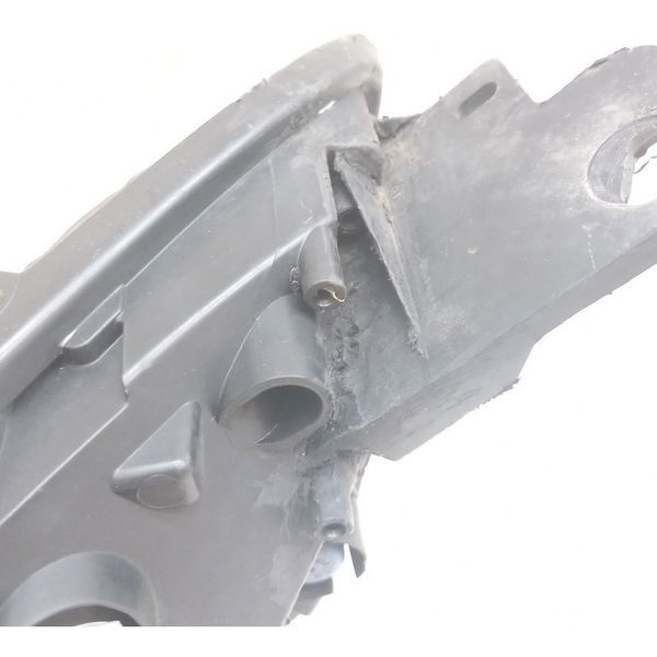 Farol Esquerdo Pequeno Detalhe Ford Ka Se 1.0 2015