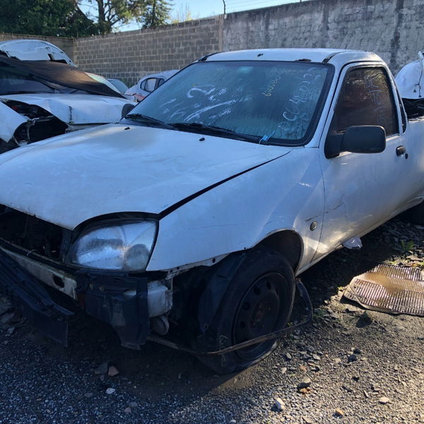 Sucata Courier L 1.6 Flex 2011