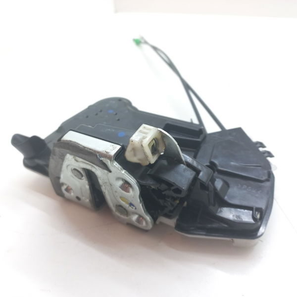 Fechadura Da Porta Dianteira Direita Corolla 1.8 2016