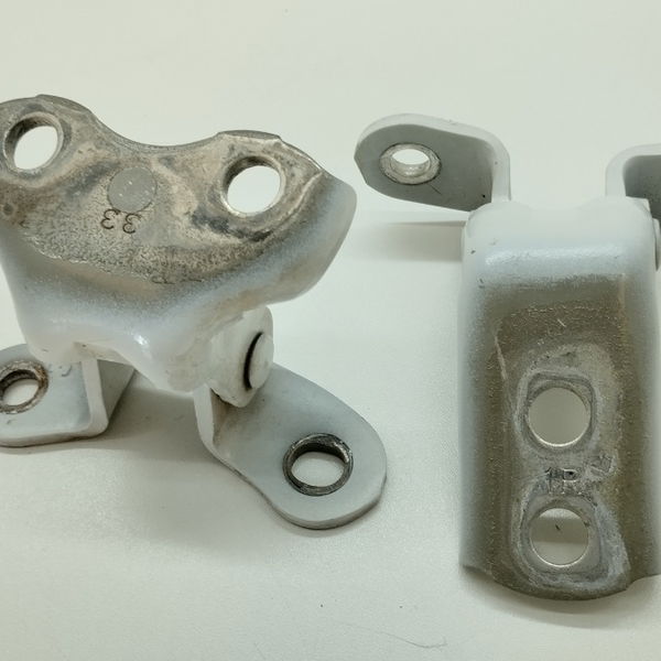 Dobradiça Porta Dianteira Direita Corolla Gli 1.8 2016