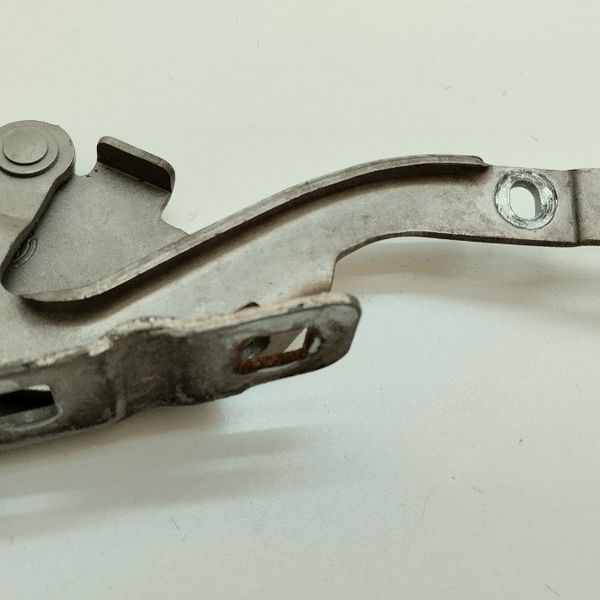 Dobradiça Do Capo Lado Direito Fiat Idea Attractive 1.4 2014