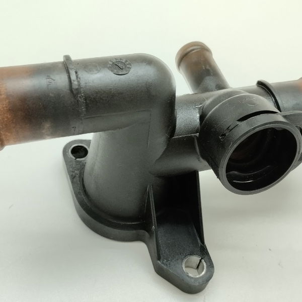 Carcaça Valvula Termostatica Audi A3 1.8 2005