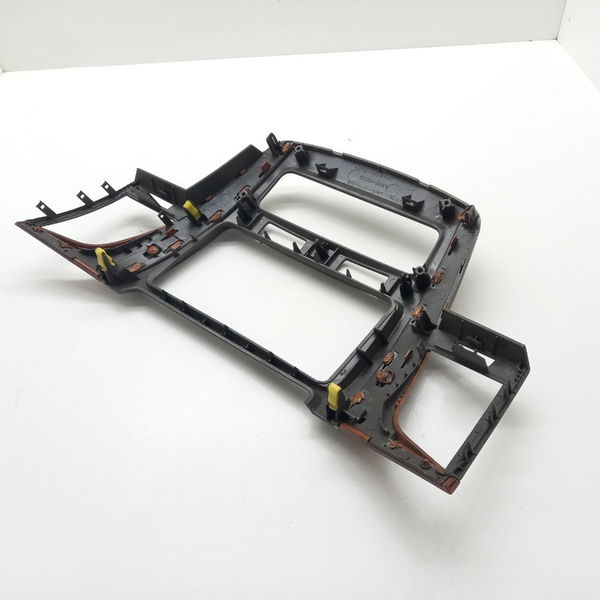 Moldura Comando Ar Central Toyota Sw4 Diesel 2021