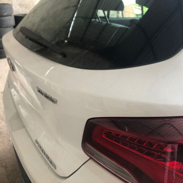 Tampa Traseira C/vidro Onix Premier 2023