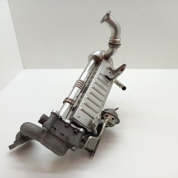 Radiador Resfriador Válvula Egr Hilux Srv 3.0 Diesel 2015