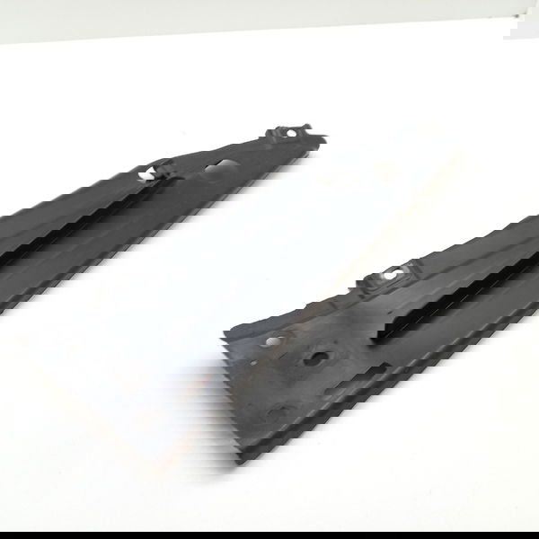Suporte Lameiro Lado Esquerdo Hilux Sw4 2020